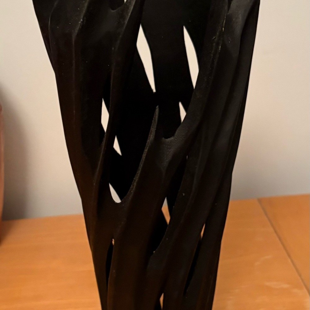 RO RO Hand-Carved Black Wood Vase ❤️